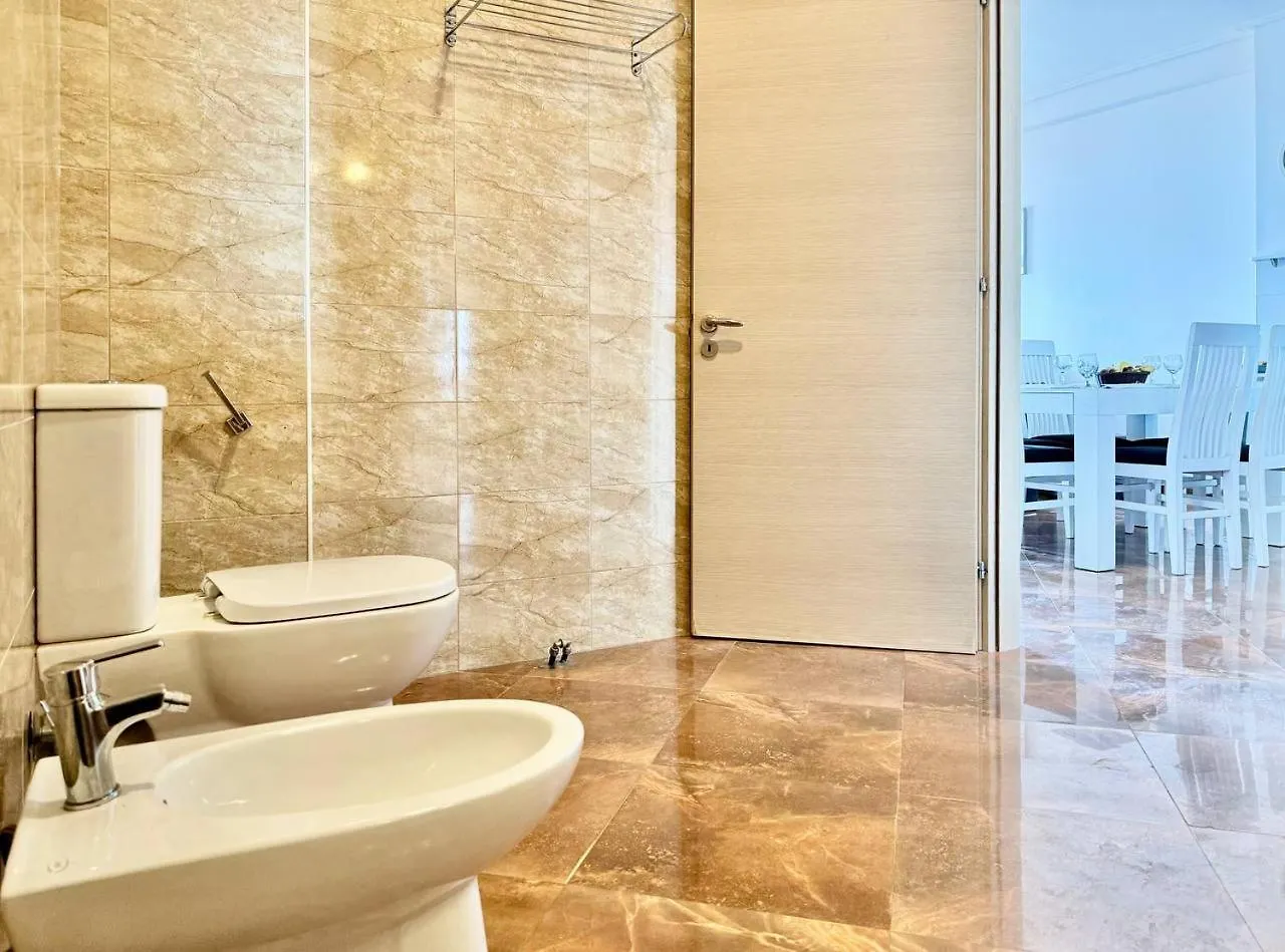 Ionian Sea View Apartment Sarandë 阿尔巴尼亚